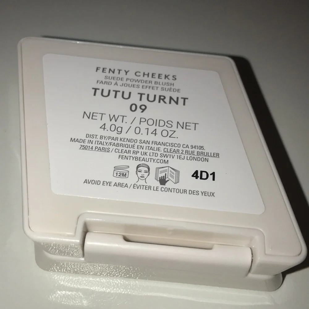 Fenty Cheeks Suede Powder Blush in tutu turnt NEW